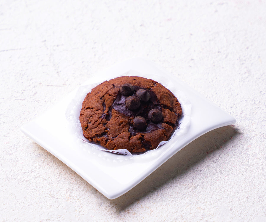 Chocolate Chip KETO Cookie (1 Cookie) - كوكيز كيتو بالشوكولاتة - Mom it KeTo Go By Safa’