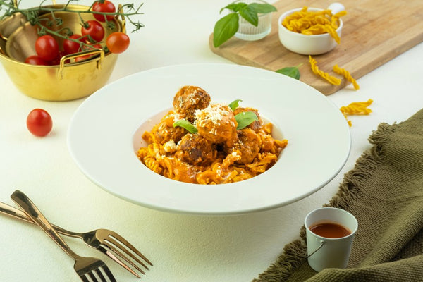 Fusilli Keto Pasta with Meat Balls in Rose Sauce - Gluten Free - Mom it KeTo Go By Safa’