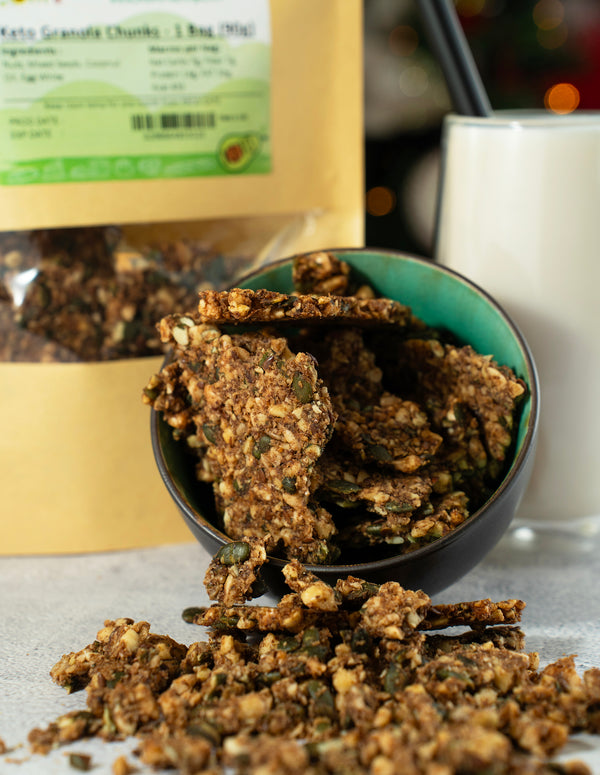 Keto Granola Chunks 1 Bag (90g) - Mom it KeTo Go By Safa’