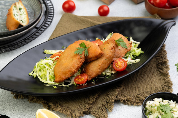 Keto Cheese Sambousa  (4 pieces) - سمبوسة جبنة - Mom it KeTo Go By Safa’