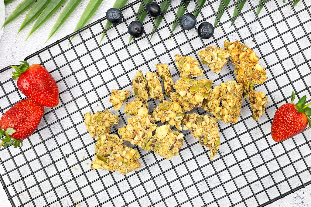 Keto Granola Chunks 1 Bag (90g) - Mom it KeTo Go