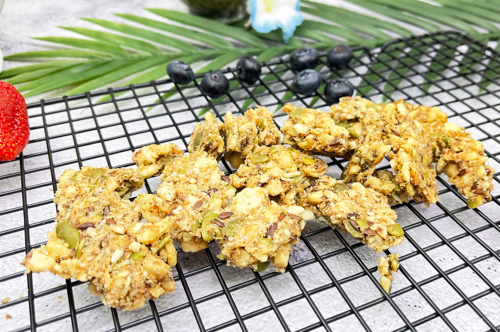 Keto Granola Chunks 1 Bag (90g) - Mom it KeTo Go