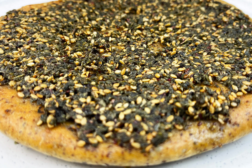 Manakeesh KETO Medium Zaatar with Gluten - مناقيش كيتو حجم وسط بالزعتر مع جلوتين - Mom it KeTo Go