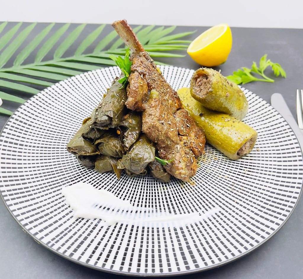Keto Stuffed Vine leaves & Zucchini with Lamb - كوسا وورق عنب كيتو محشي - Mom it KeTo Go